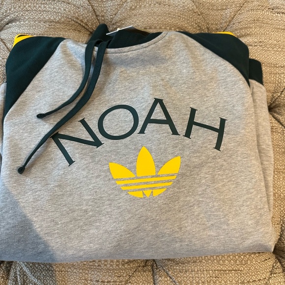 Adidas Noah Gray Sweatshirt with Yellow Emblem - Picture 1 of 5